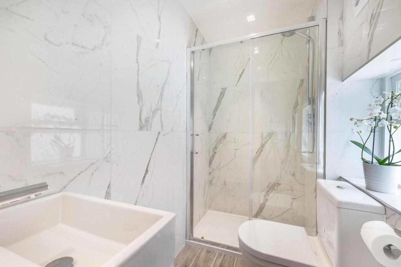 Marylebone - Wyndham Street By Viridian Apartments London Bagian luar foto